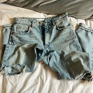 New Zara Ripped Jeans
